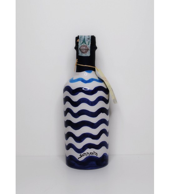 https://saporiecolorisorrento.com/738-home_default_2x/limoncello-in-design-pottery-bottle-with-waves-20cl.jpg